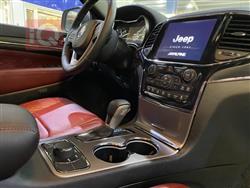 جیپ گراند شیرۆکی